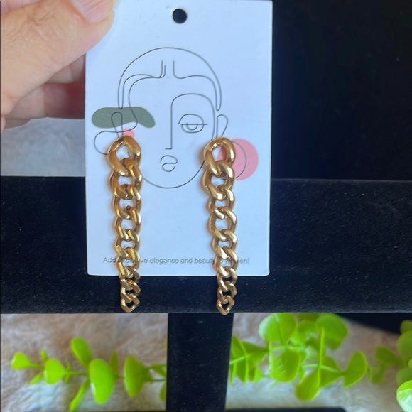 Michael Kors Gold Chain-Link Drop Earrings - Picture 1 of 6
